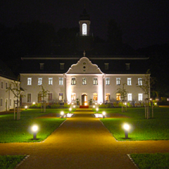 Castle Rabenstein at night.