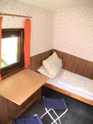 Campingh�tte innen1